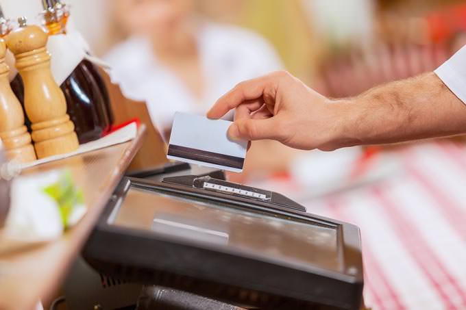 bigstock-Close-up-image-of-cashier-male-49661204_mini