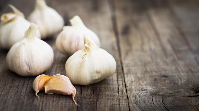 bigstock-Garlic-Cloves-50136002_mini