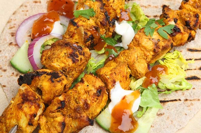 bigstock-Indian-chicken-tikka-kebabs-se-36421666