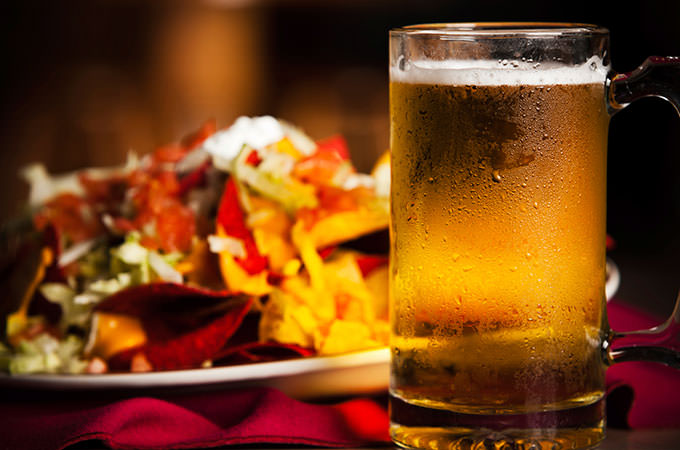 Spicy-Nachos-Cold-Beer-161176545-tsp